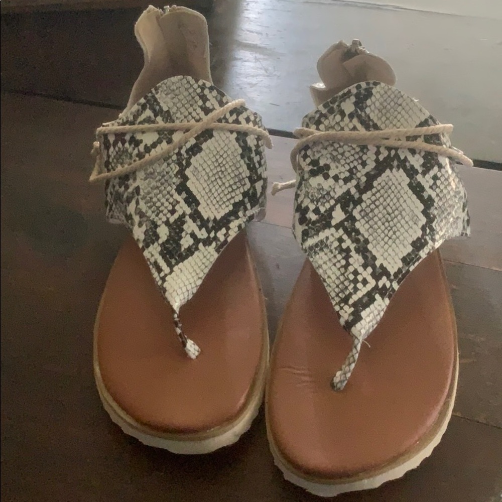 Size 7 snake skin sandals! Brand new!